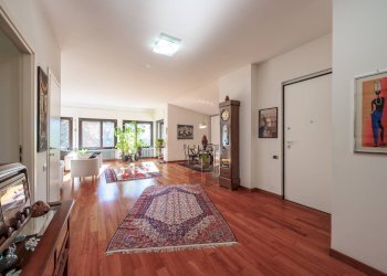 Appartamento Strada Comunale Di Mongreno, Torino (zona Madonna del Pilone) - foto 2