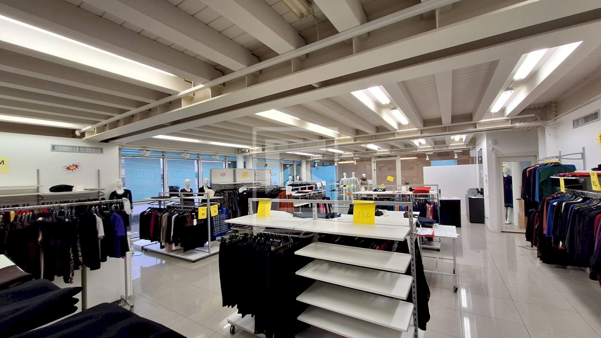 Negozio Via Campagnola, Manerba del Garda - foto 3