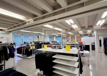 Negozio Via Campagnola, Manerba del Garda - foto 3