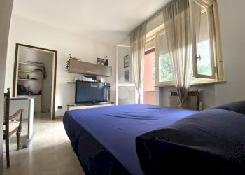 One-room apartment Via G. Leopardi, Legnano - photo 7