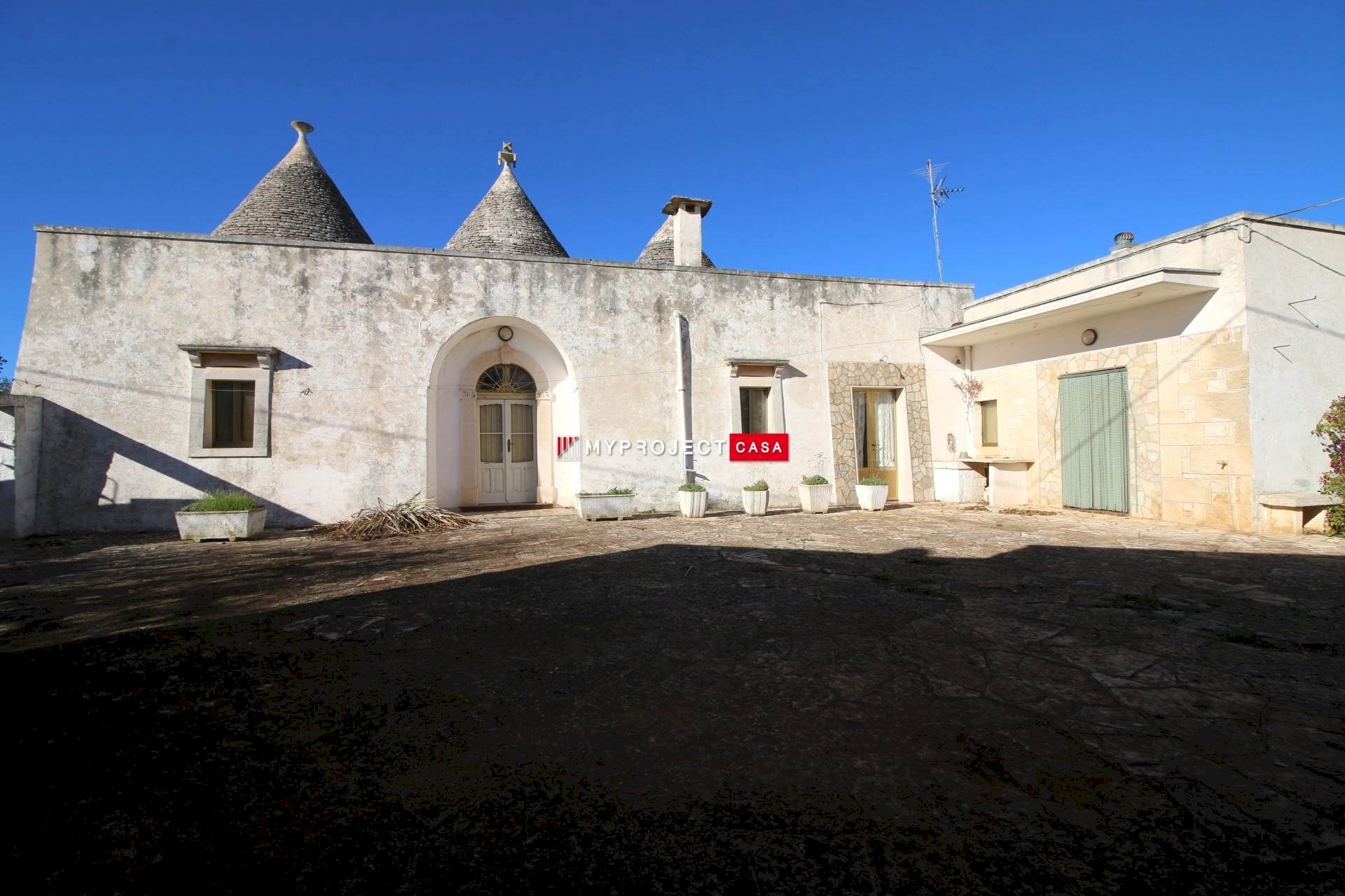 Trullo Valle D'itria, Martina Franca - photo 2