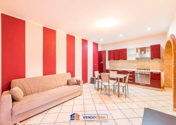 Bilocale Santa Vittoria d'Alba - foto 1