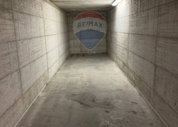 Box Lungolago di Calcinate, Varese (zona Calcinate del Pesce) - foto 3