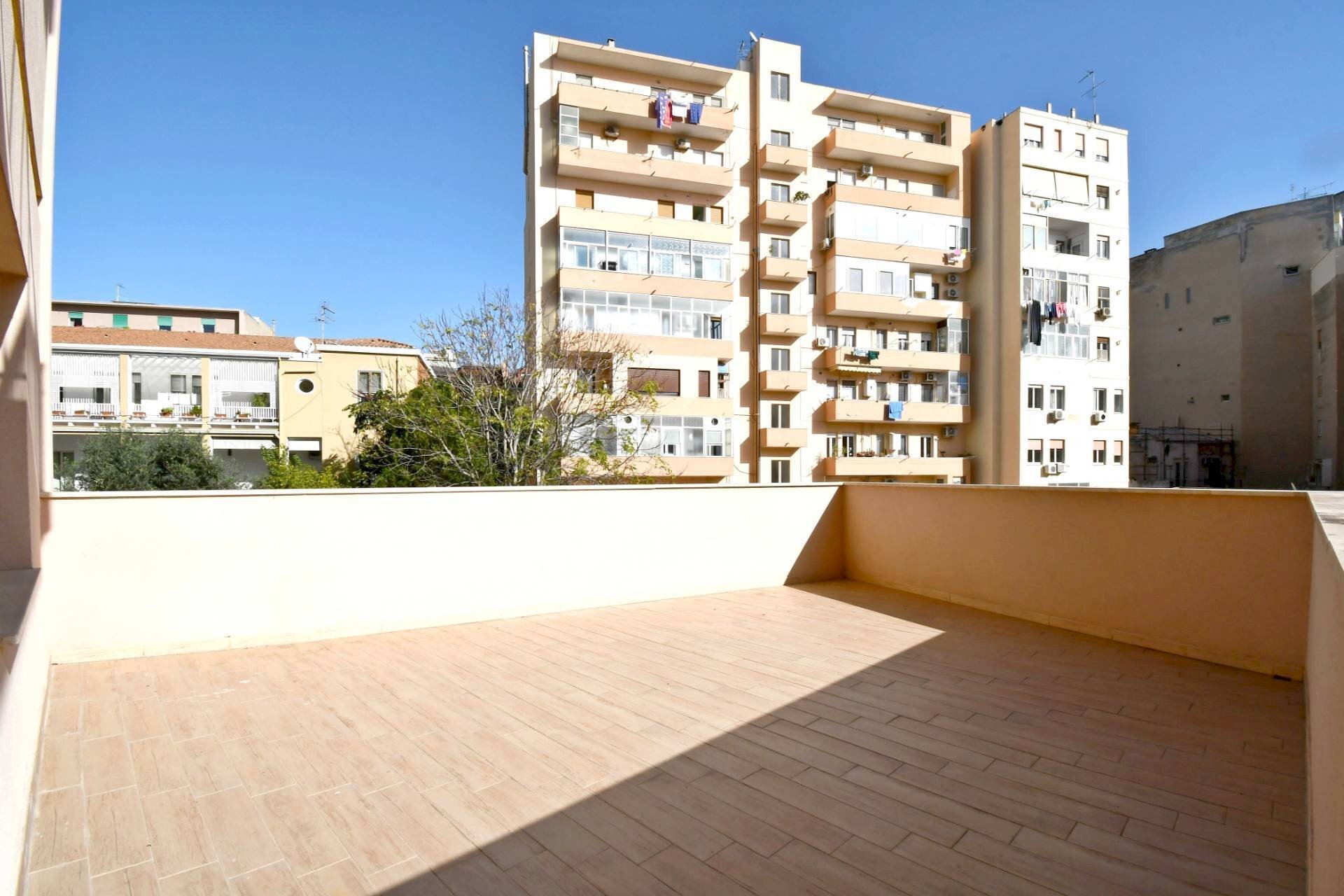 Ufficio Via Antonio Lo Frasso, Cagliari (zona San Benedetto) - foto 1