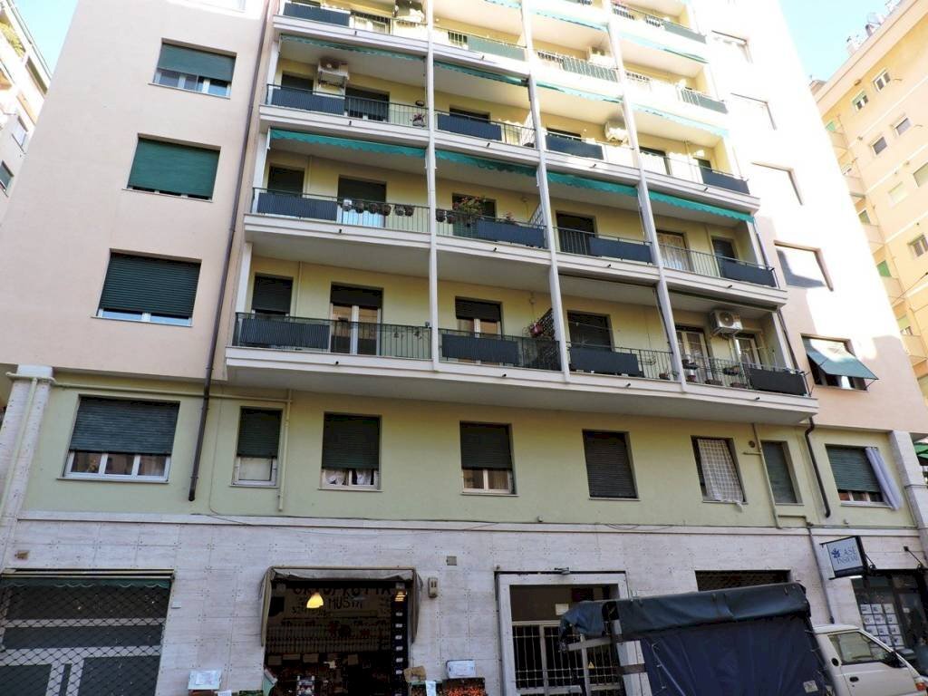 Facciata - Quadrilocale via Vasco De Gama, 3, Genova (zona Sampierdarena) - foto 1