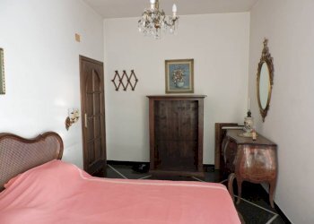 Camera da letto - Quadrilocale via Vasco De Gama, 3, Genova (zona Sampierdarena) - foto 6