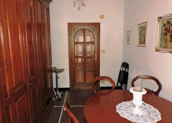 Stanza arredata - Quadrilocale via Vasco De Gama, 3, Genova (zona Sampierdarena) - foto 9