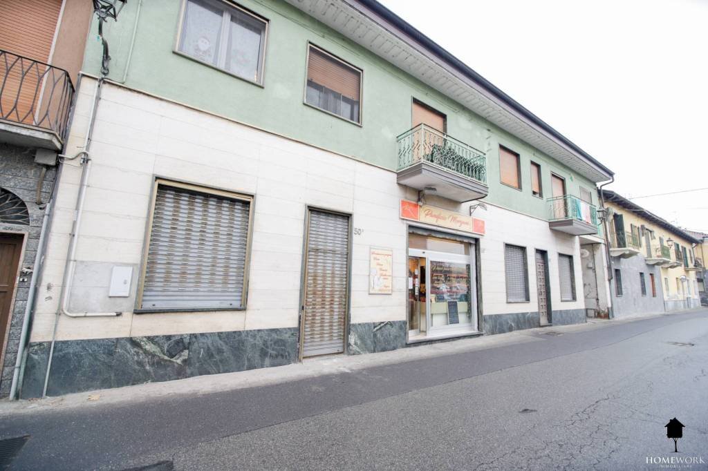 Facciata - Panificio - Pastificio via Giuseppe Mazzini, 50, Torrazza Piemonte - foto 2