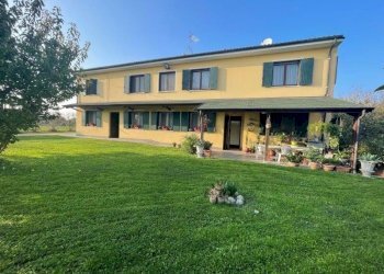 Single Family Villa Occhiobello - photo 3