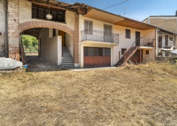 Casa semi indipendente Via Cornaletto, SNC, Demonte - foto 1