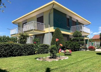 Villa via Pietro Mascagni, Crescentino - foto 1
