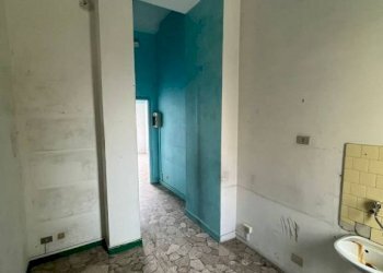 Stanza non arredata - Negozio via Torino, 171/A, Carmagnola - foto 6