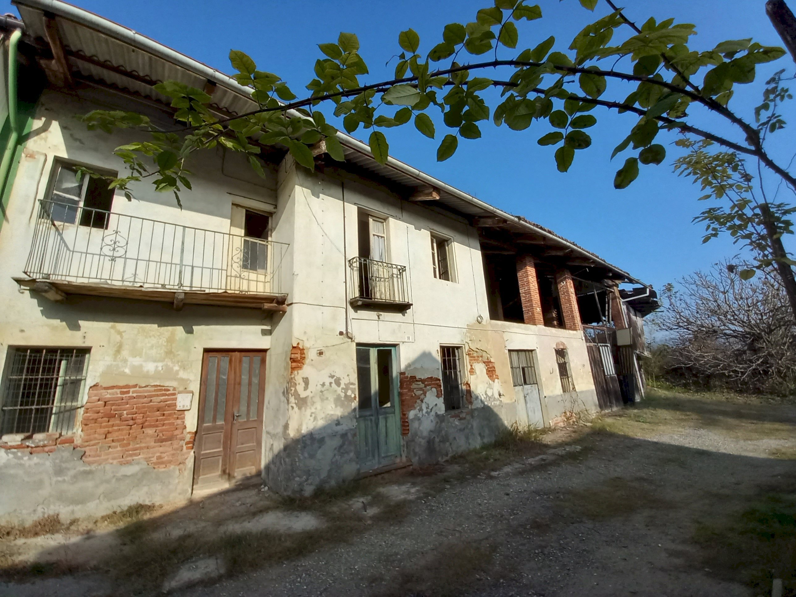 Farmhouse Frazione Morialdo, Castelnuovo Don Bosco - photo 1