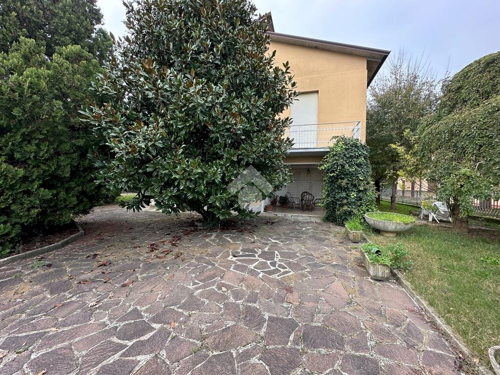 Villa Via Legano, Castelnovo di Sotto - foto 2