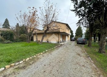 Villa Via Legano, Castelnovo di Sotto - foto 3