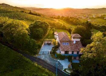 Salone - Villa Frazione Garbazzola, Calamandrana - foto 31