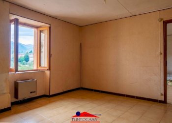 Stanza non arredata - Casa indipendente via Caraglio, 10, Dronero - foto 22