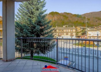 Balcone - Quadrilocale piazza della Libertà, 5, Brossasco - foto 7