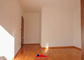 Stanza non arredata - Quadrilocale piazza della Libertà, 5, Brossasco - foto 16