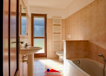 Bagno - Quadrilocale piazza della Libertà, 5, Brossasco - foto 18