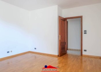 Stanza non arredata - Quadrilocale piazza della Libertà, 5, Brossasco - foto 22