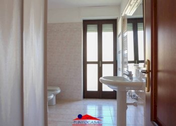 Bagno - Quadrilocale piazza della Libertà, 5, Brossasco - foto 23