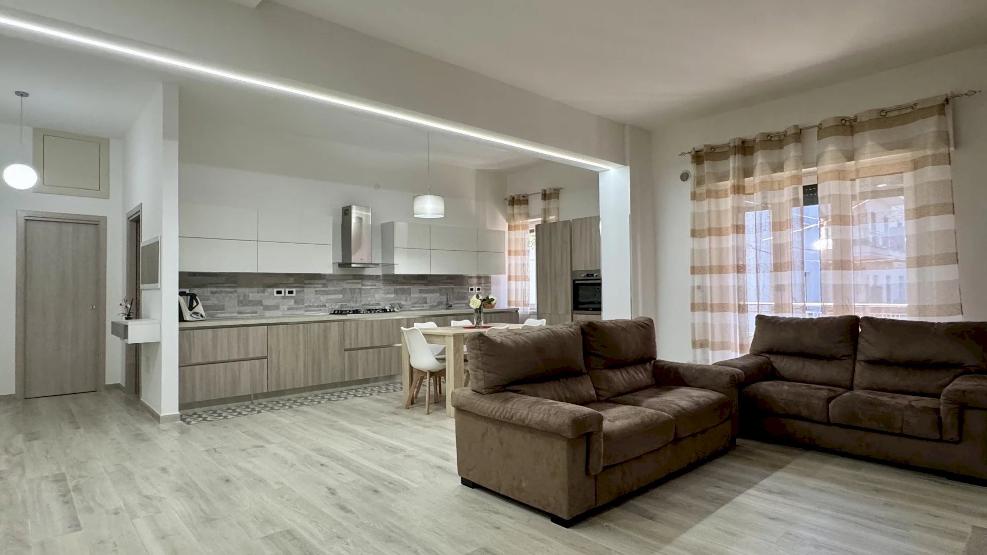 Four-room apartment Via XXIV Maggio, Cosenza - photo 3