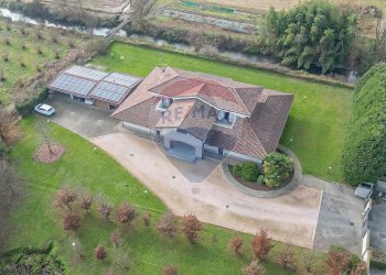 Villa via Madre Teresa di Calcutta, 38 
 Borgolavezzaro, Borgolavezzaro - photo 4