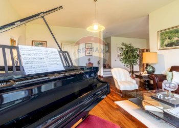 Villa via Madre Teresa di Calcutta, 38 
 Borgolavezzaro, Borgolavezzaro - photo 20