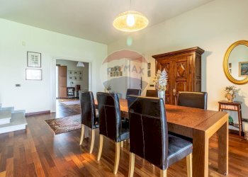 Villa via Madre Teresa di Calcutta, 38 
 Borgolavezzaro, Borgolavezzaro - photo 24