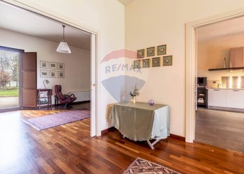 Villa via Madre Teresa di Calcutta, 38 
 Borgolavezzaro, Borgolavezzaro - photo 26