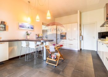 Villa via Madre Teresa di Calcutta, 38 
 Borgolavezzaro, Borgolavezzaro - photo 30