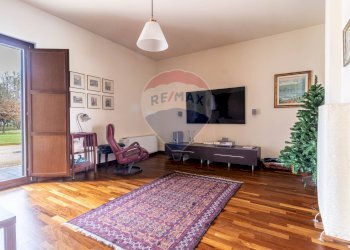 Villa via Madre Teresa di Calcutta, 38 
 Borgolavezzaro, Borgolavezzaro - photo 34