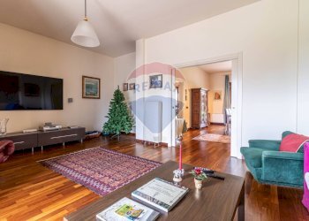 Villa via Madre Teresa di Calcutta, 38 
 Borgolavezzaro, Borgolavezzaro - photo 37