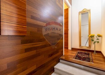 Villa via Madre Teresa di Calcutta, 38 
 Borgolavezzaro, Borgolavezzaro - photo 38