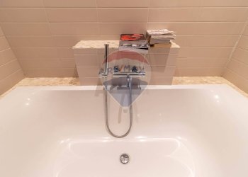 Villa via Madre Teresa di Calcutta, 38 
 Borgolavezzaro, Borgolavezzaro - photo 48