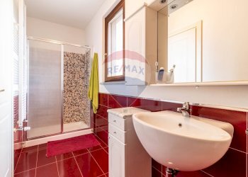 Villa via Madre Teresa di Calcutta, 38 
 Borgolavezzaro, Borgolavezzaro - photo 64