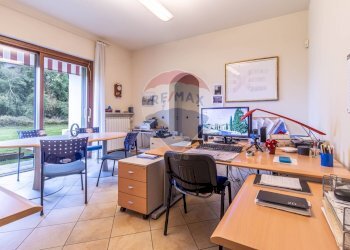 Villa via Madre Teresa di Calcutta, 38 
 Borgolavezzaro, Borgolavezzaro - photo 69