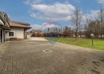 Villa via Madre Teresa di Calcutta, 38 
 Borgolavezzaro, Borgolavezzaro - photo 77