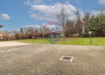 Villa via Madre Teresa di Calcutta, 38 
 Borgolavezzaro, Borgolavezzaro - photo 78