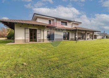 Villa via Madre Teresa di Calcutta, 38 
 Borgolavezzaro, Borgolavezzaro - photo 87