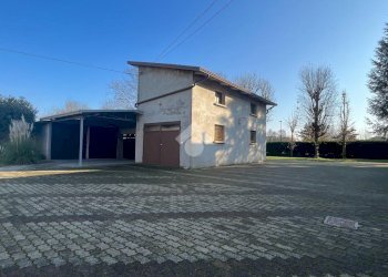Portion of a house Via Della Repubblica, Cavriago - photo 5