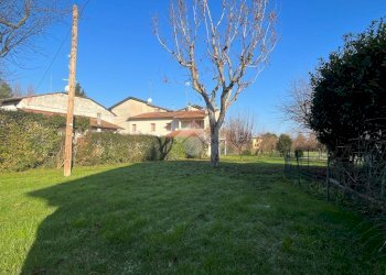 Portion of a house Via Della Repubblica, Cavriago - photo 8
