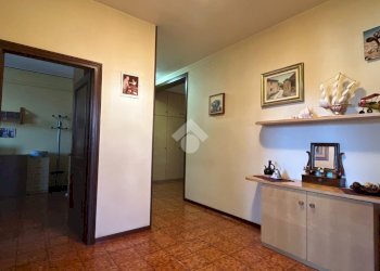 Portion of a house Via Della Repubblica, Cavriago - photo 22