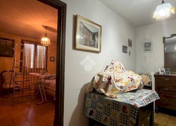 Portion of a house Via Della Repubblica, Cavriago - photo 37