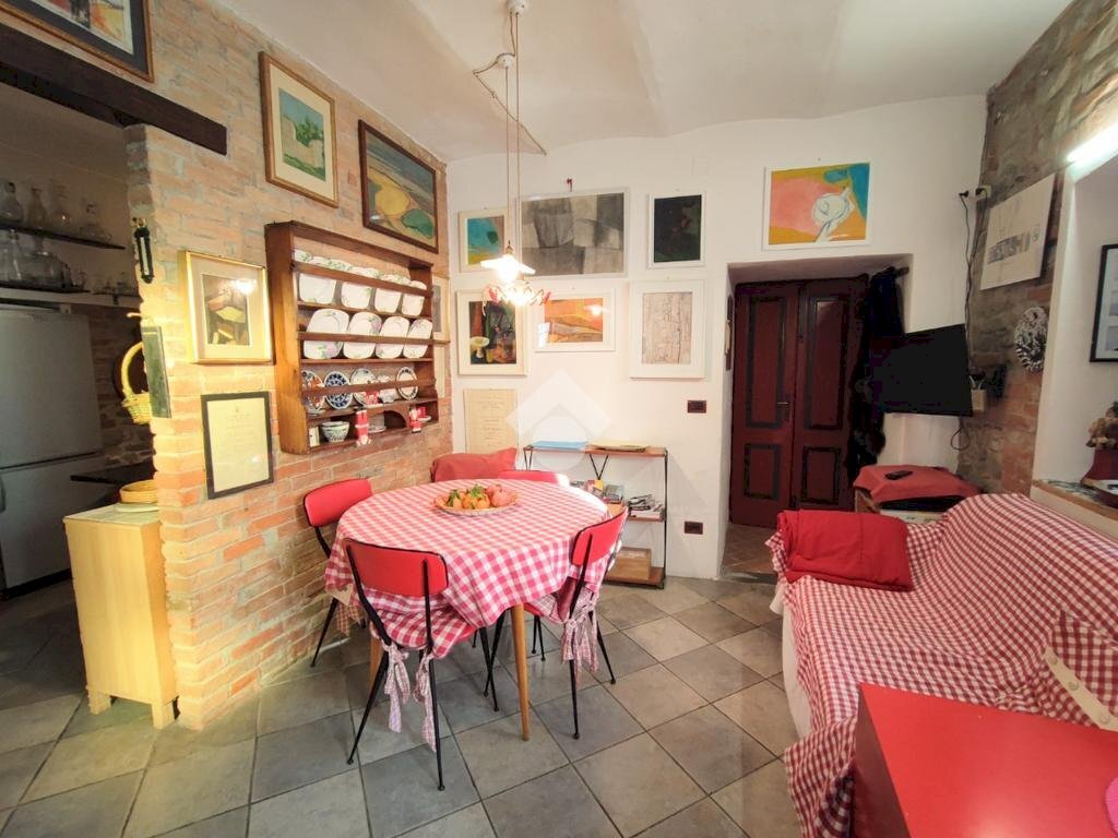 Casa indipendente Via Roma, Cerreto Grue - foto 1