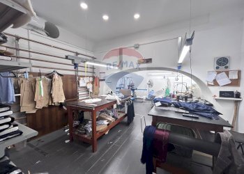 Laboratorio Corso V. Emanuele, Napoli (zona Chiaia) - foto 11