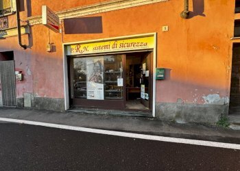 Zona - Colorificio - Ferramenta - Elettricità piazza Camillo Benso di Cavour, 5, Fagnano Olona - foto 9