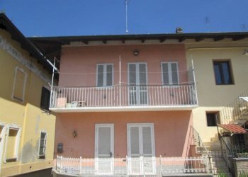 Facciata - Rustico via Giuseppe Leone Pignatelli, 10, Villafranca Piemonte - foto 2