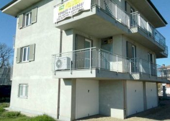 Facciata - Bilocale via Frioland, 16, Moretta - foto 1